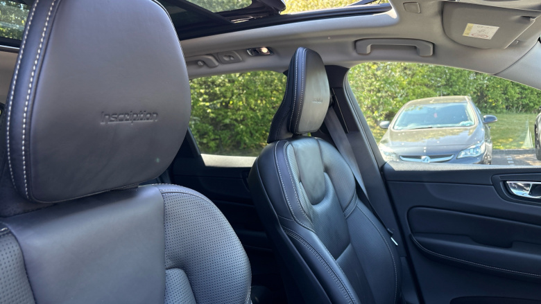 Volvo Xc60 2.0 T8 390 Hybrid Inscription Pro 5dr AWD G tronic Estate